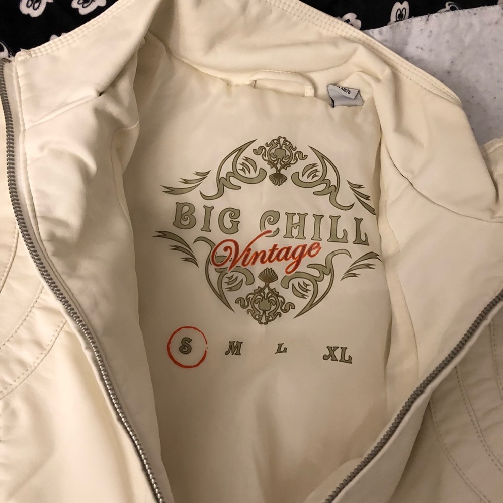Jacket - Picture 3 of 4